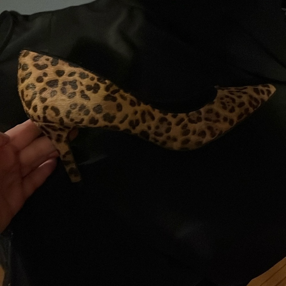 Brought clearance never worn size 6 but runs small